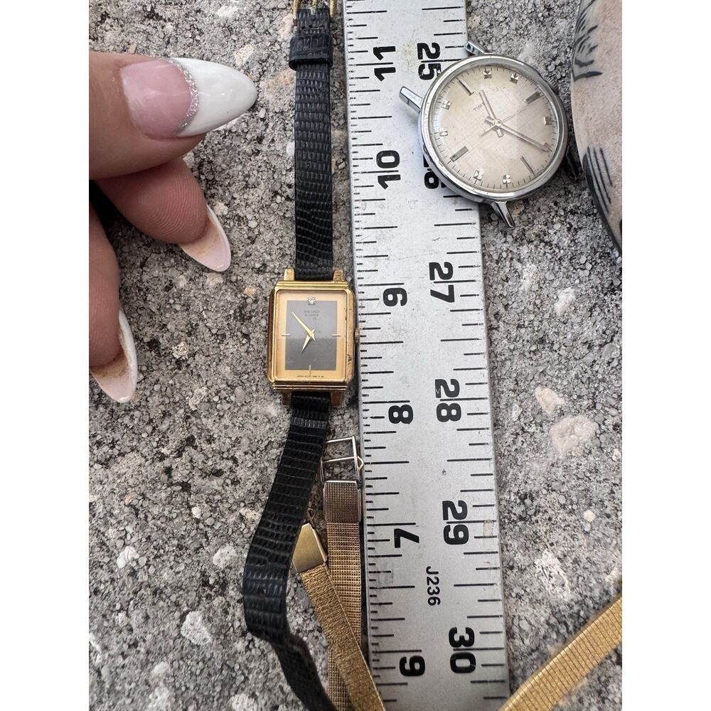 Vintage Seiko Citizen Timex Watch Lot Gold Tone Quartz Parts/Repair 1 Working - Picture 12 of 16